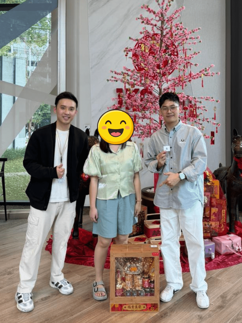 Jacee New Launch advisor with clients during a Kuala Lumpur property journey