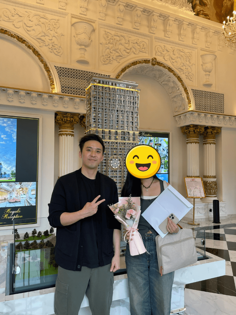 Jeremy Lee with a client after a property consultation